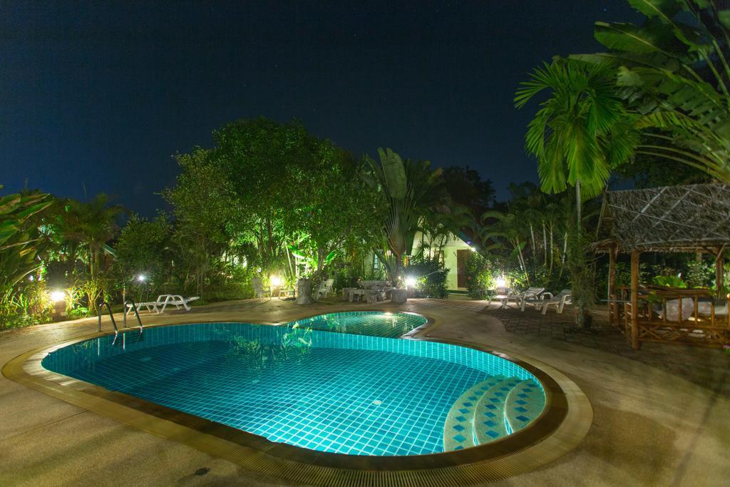 Ladda Resort Khao Lak Extérieur photo